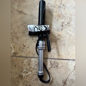 Hot Tools Curling Iron